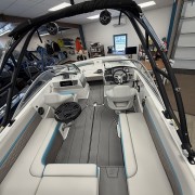 2026 Hurricane SD217 OB